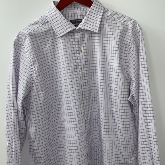 Van Heusen Dress Shirt. Size 17 34/35. - Picture 7 of 8